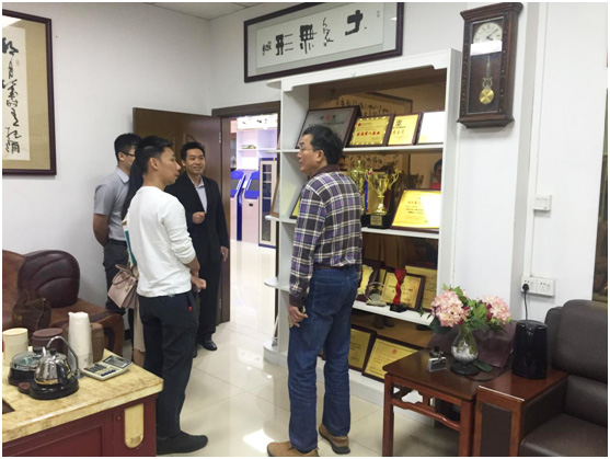 东城政法办领导考察指导YP街机电子科技集团“平安文化”建设情况