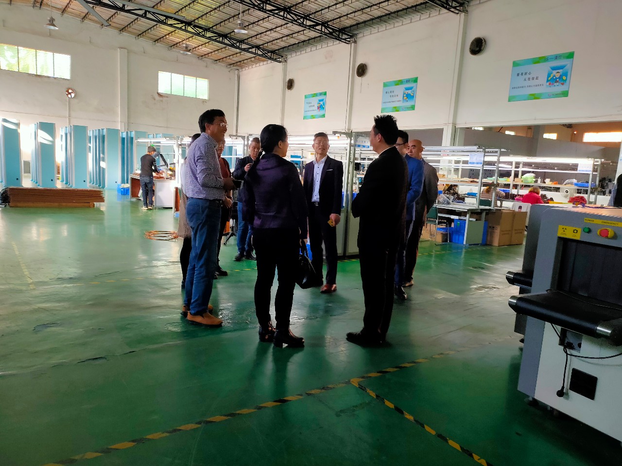 东城政法委领导率队考察指导YP街机电子科技集团“平安文化”建设情况